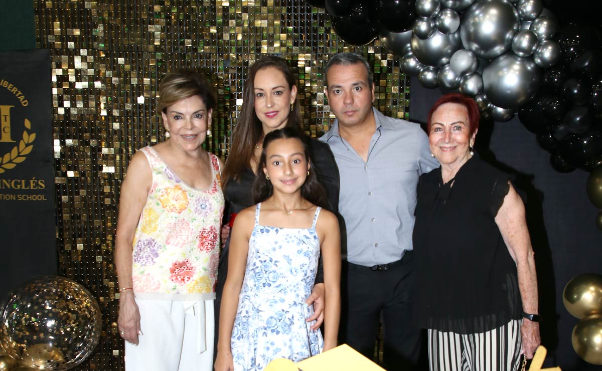 Tere, Tessy, Tessy, Luis y Carmelita