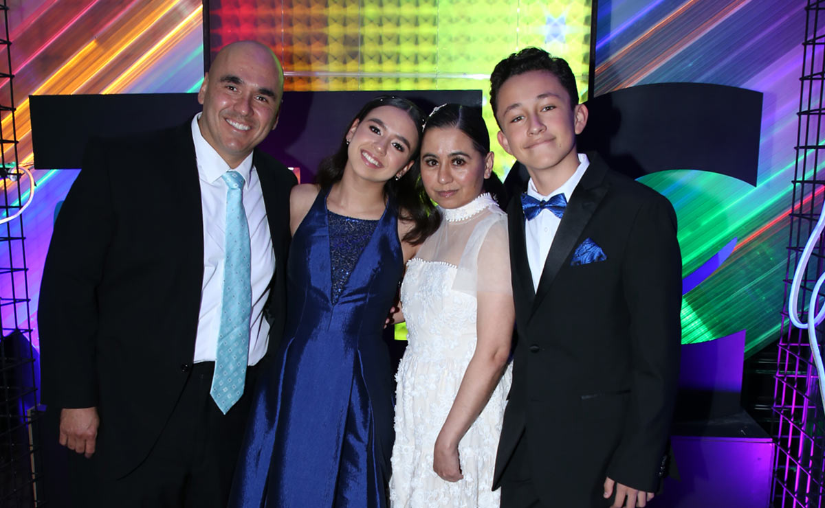 Francisco, Akari, Karina y Diego