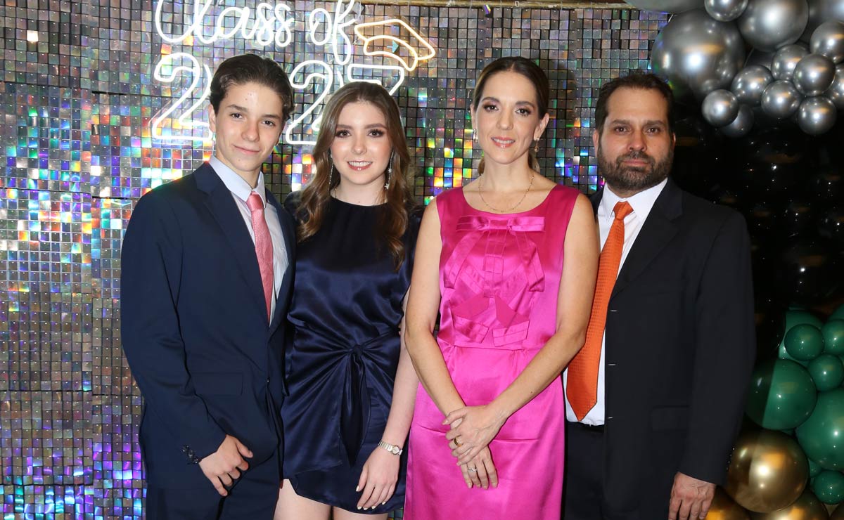 Homero, María José, Fernanda y Homero