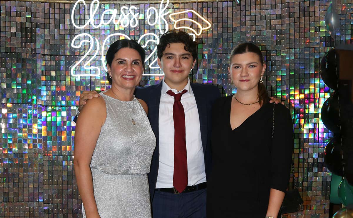 Isabella, Iker y Marcela