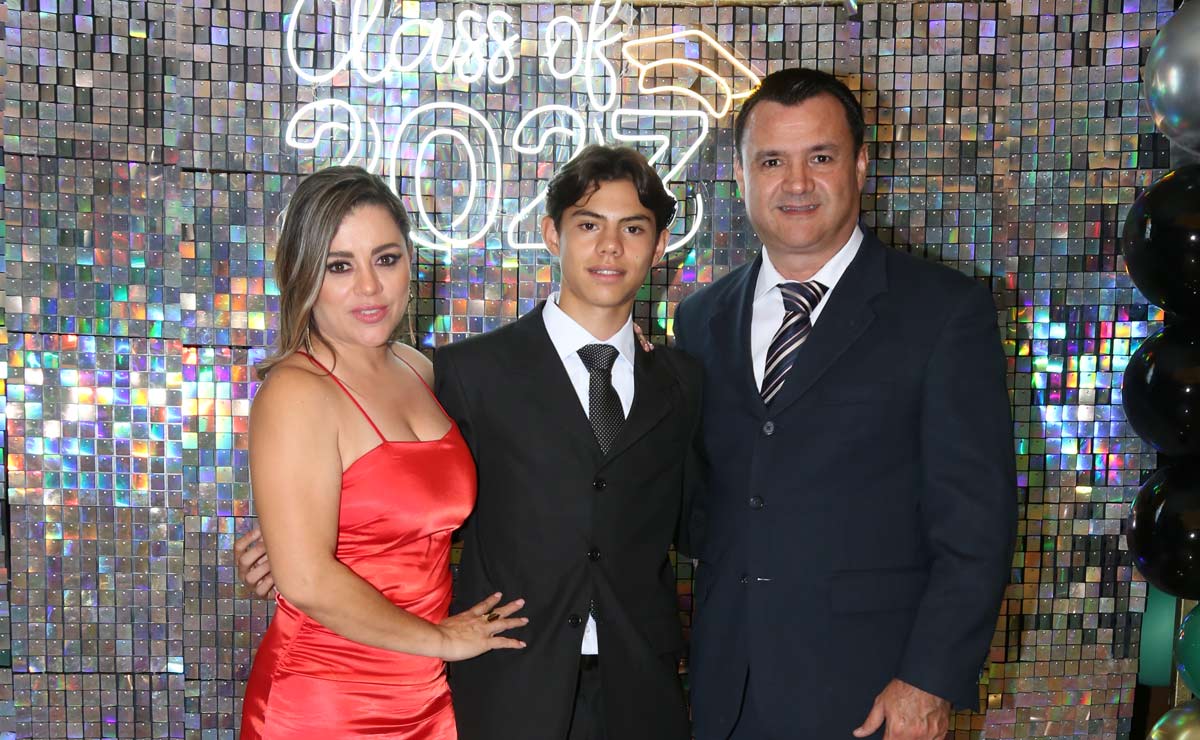 Laura, Santiago y Joche
