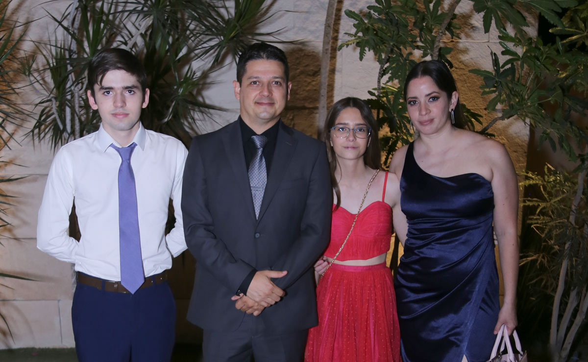 Luis, Luis Eduardo, Valentina y Adriana