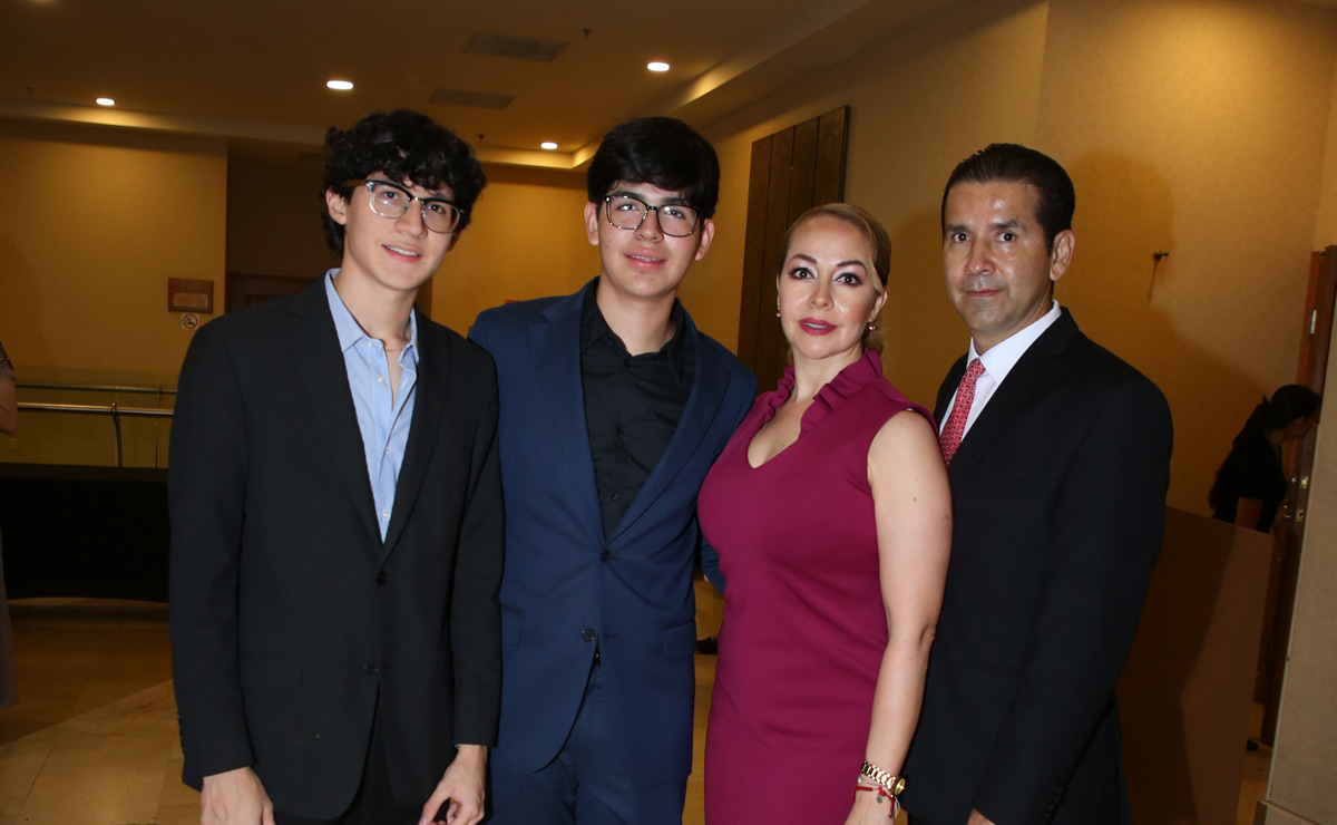Mauro, Diego, Dalia y Mauro