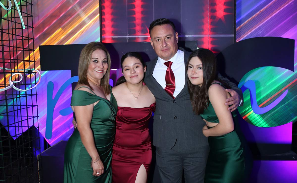 Mayela, Mónica, Jesús y Fernanda
