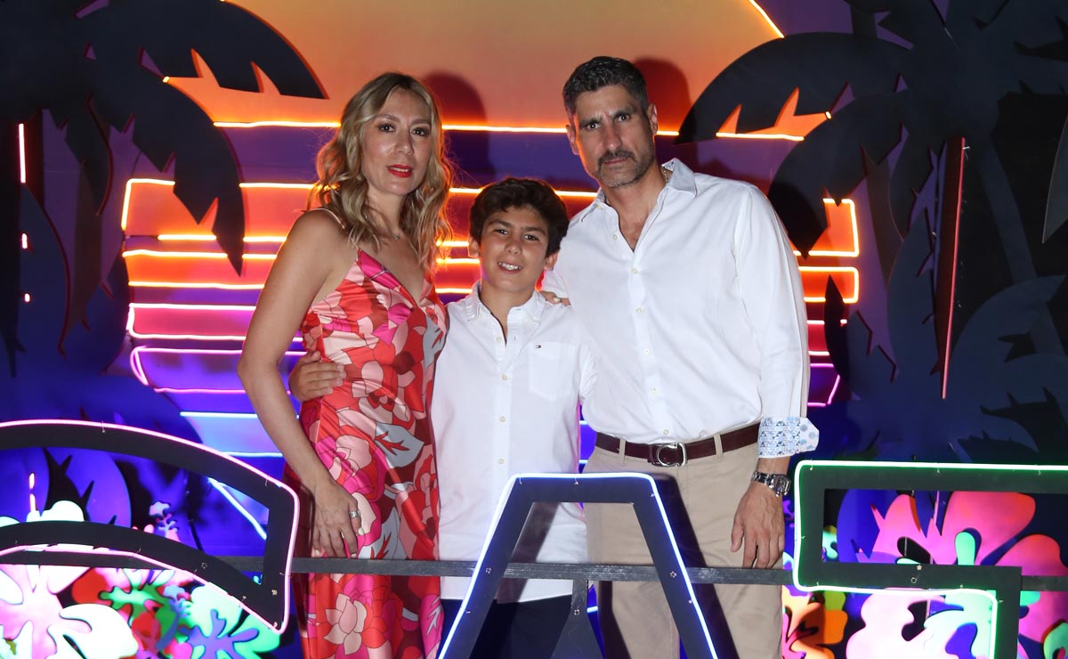 Sandra, Max y Juan Carlos