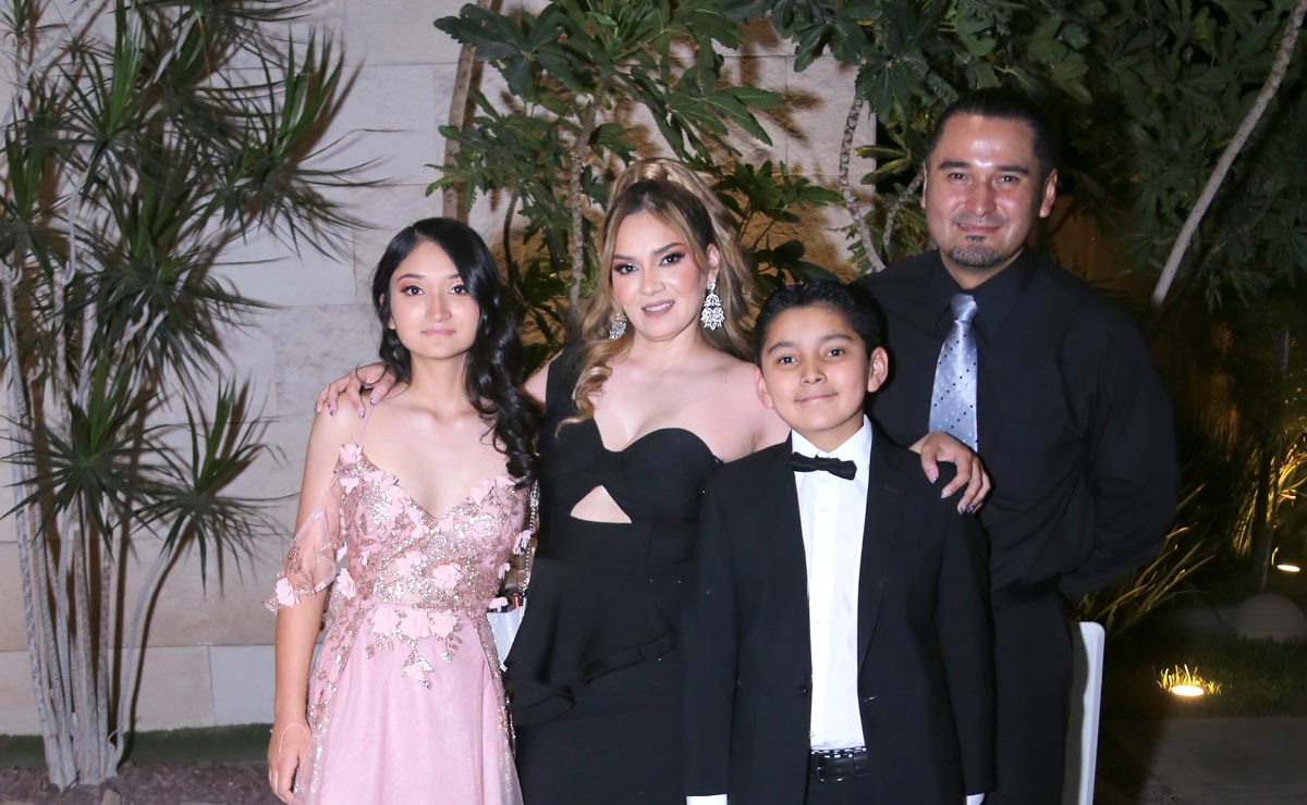 Sofía, Adriana, Adolfo y Adolfo