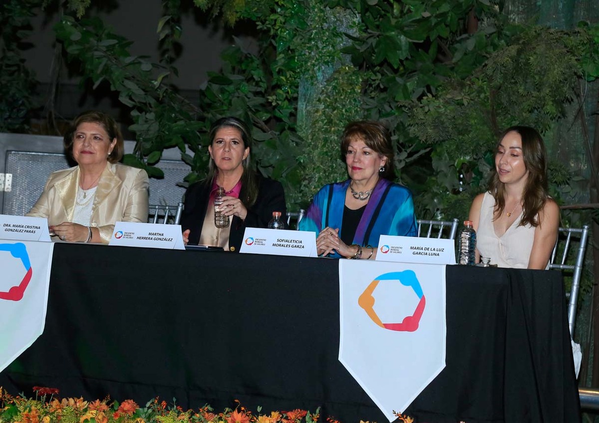 Brindis Presentación Encuentro Mundial de Valores