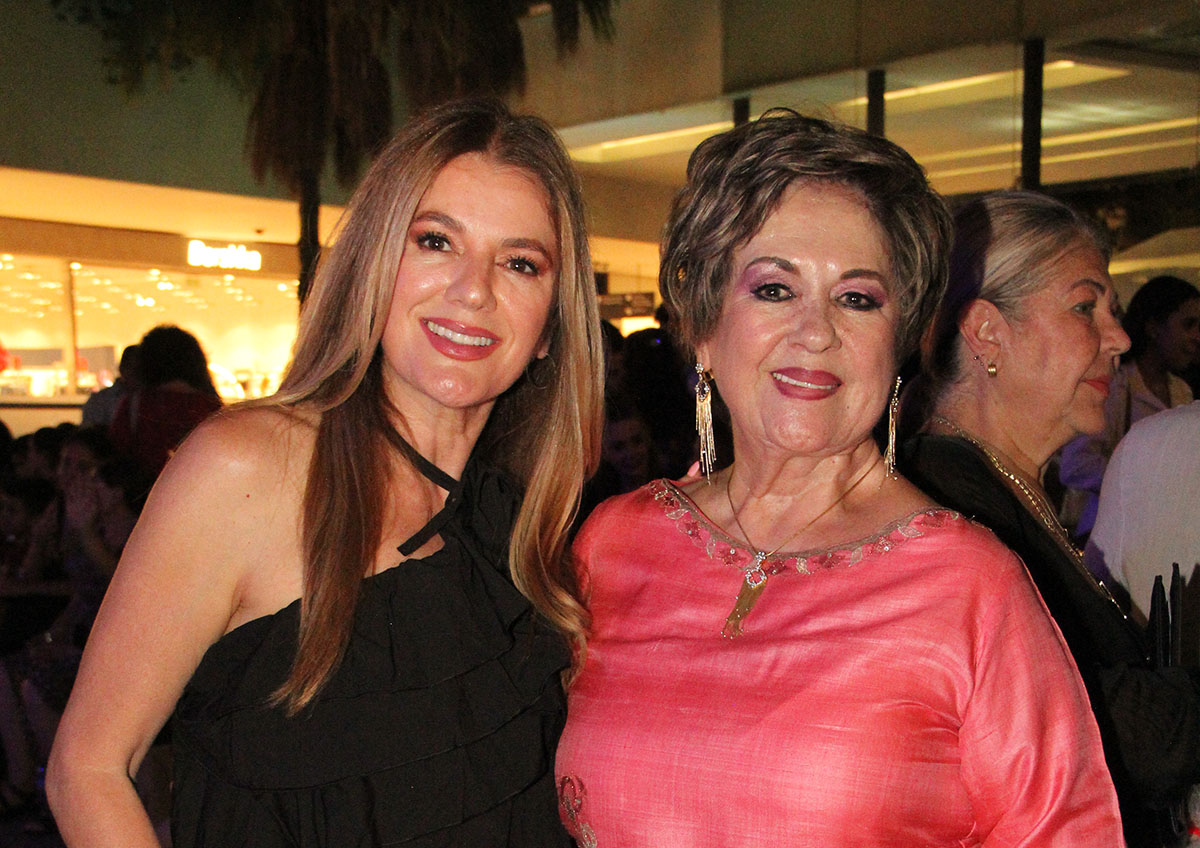 01 Gaby Sánchez y Cristina Ojeda