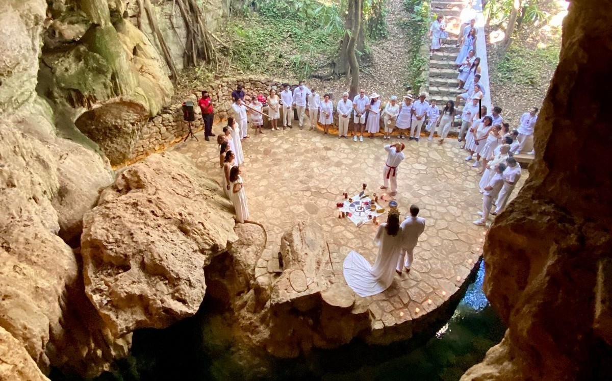 Hacienda y Cenote de Muycuché