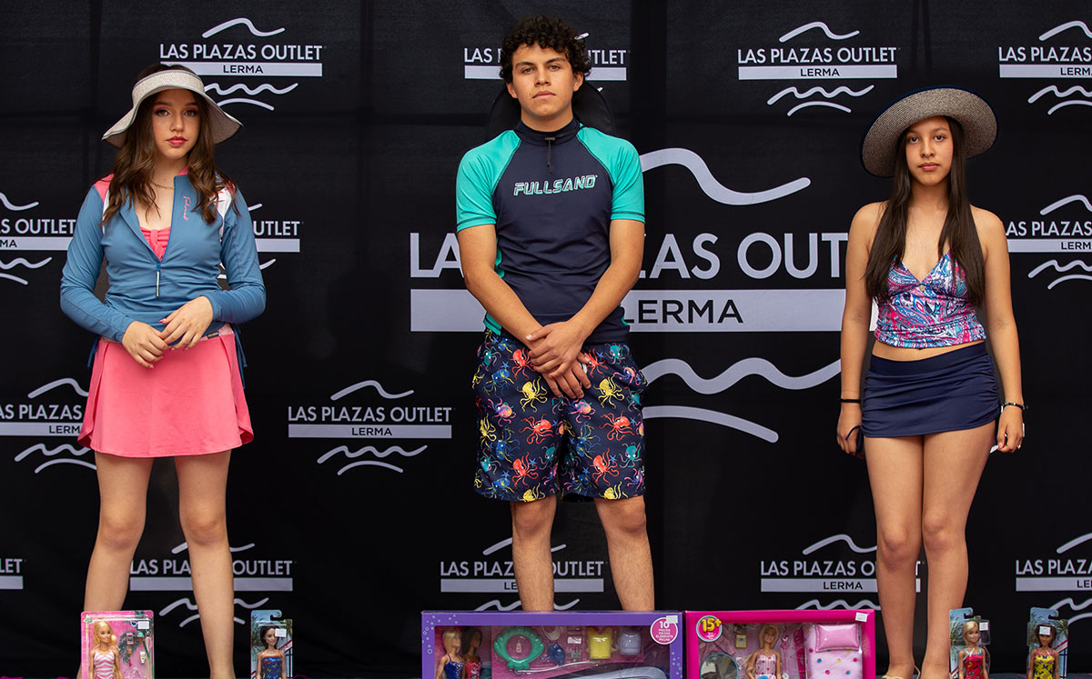 Pasarela de Barbie en Las Plazas Outlet Lerma