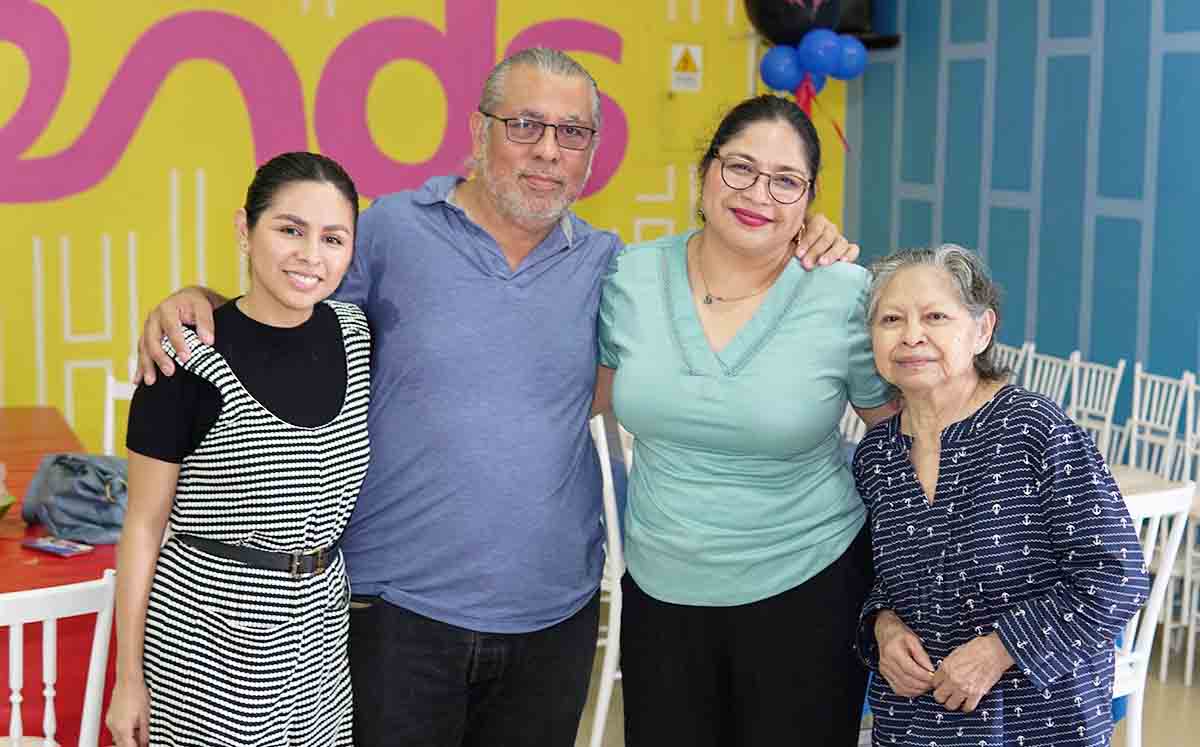 INVITADOS AL CUMPLEAÑOS DE DAVID CORDERO