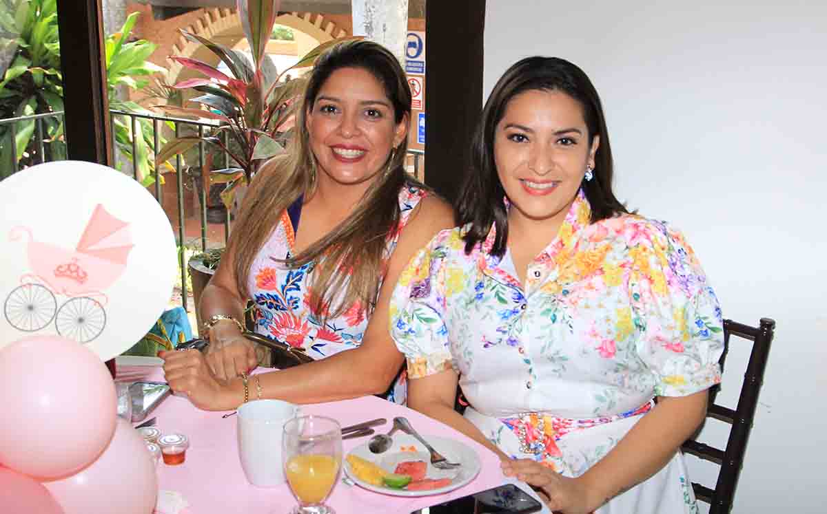 INVITADAS AL BABY SHOWER
