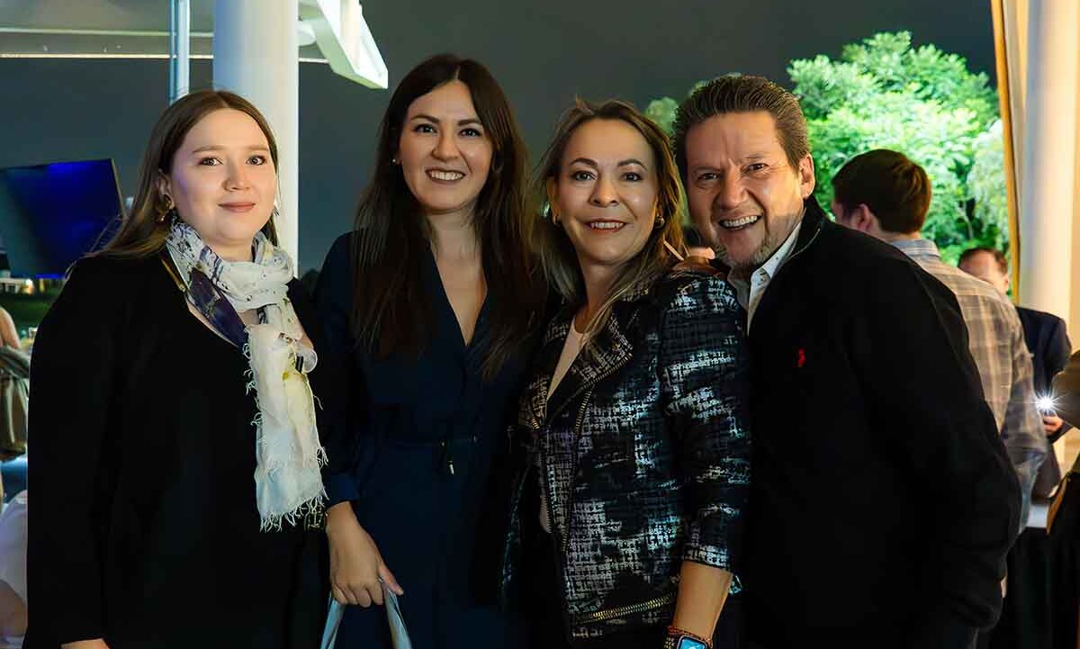 Mariana García, Ana Karen García, Paty Vara y Adolfo García