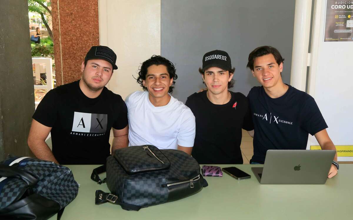Christian Alanís, Alejandro Giorgana, Diego Yáñez e Iyigo Armendáriz