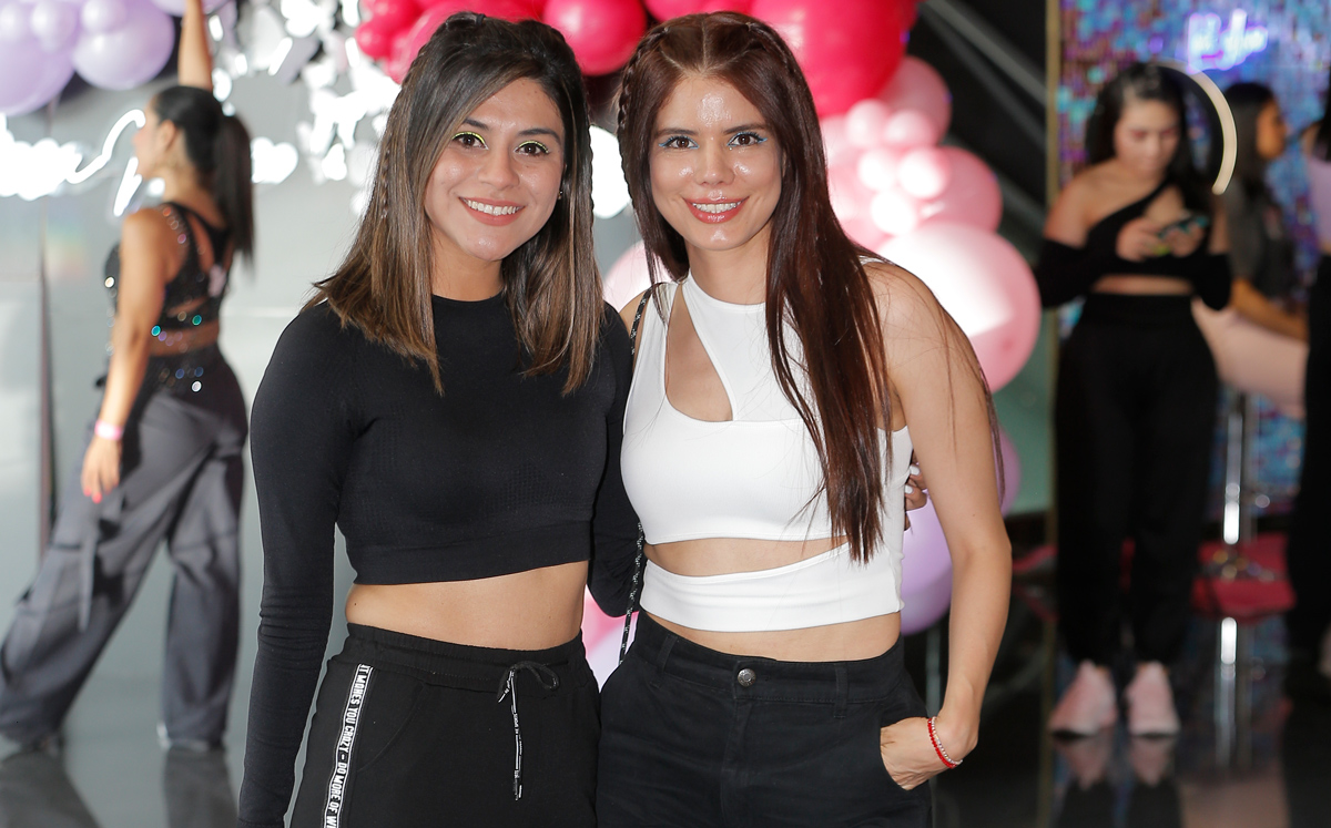 Cris Peña y Karen García / Foto: Daniel Saldívar