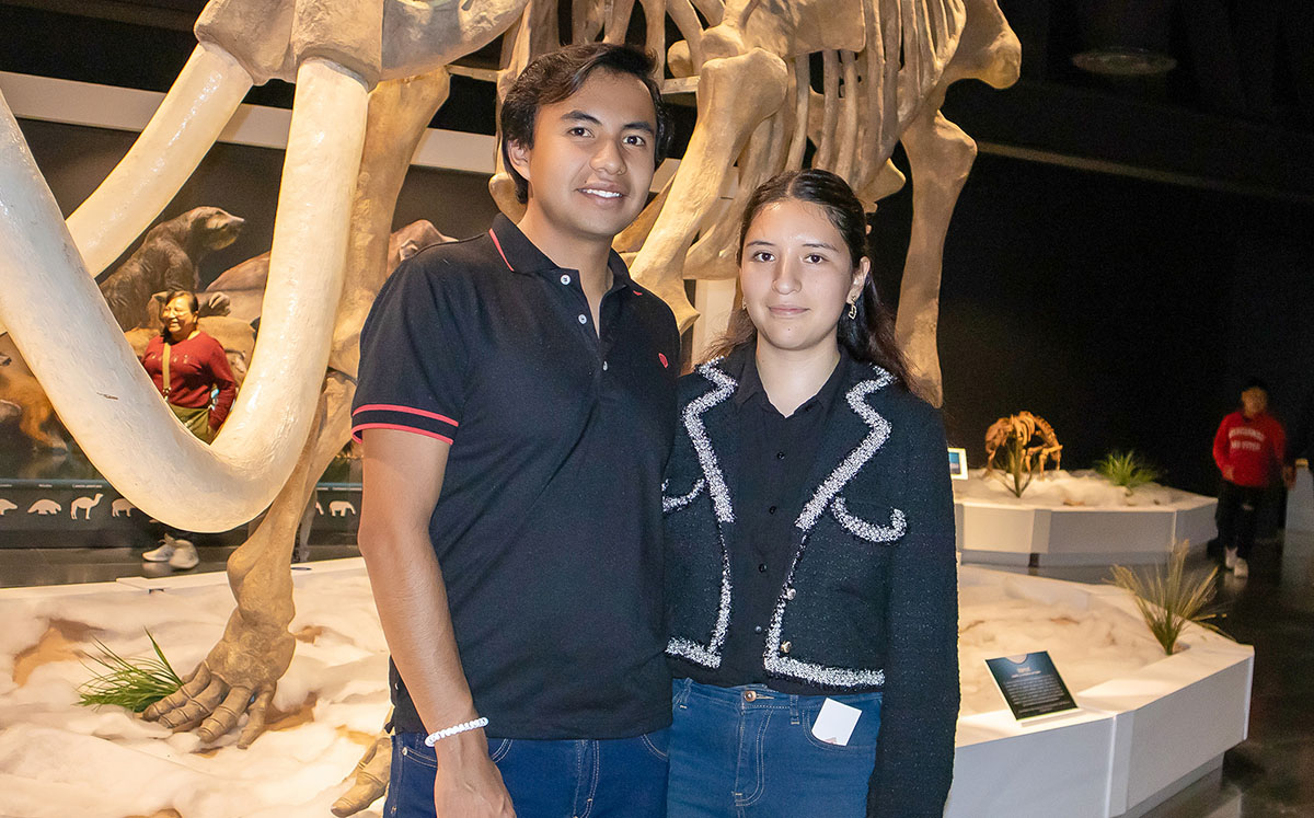 Carlos Hernández  y Ana González