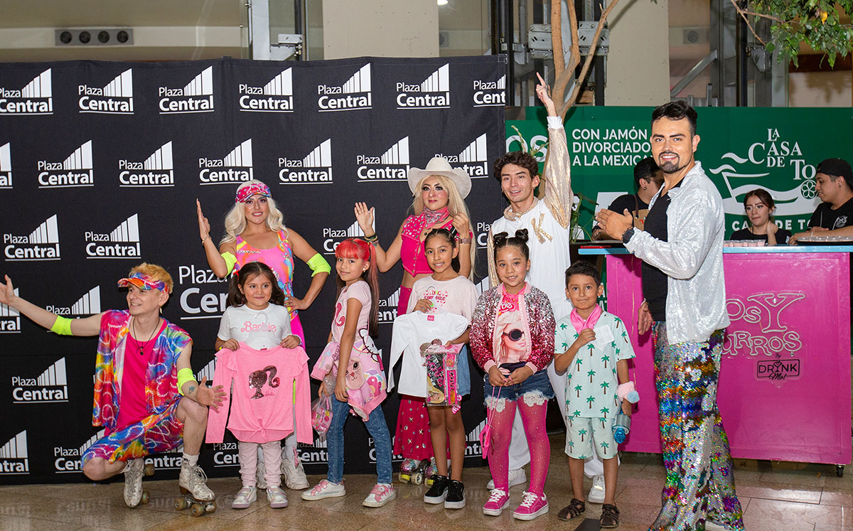 Show temático en Plaza Central