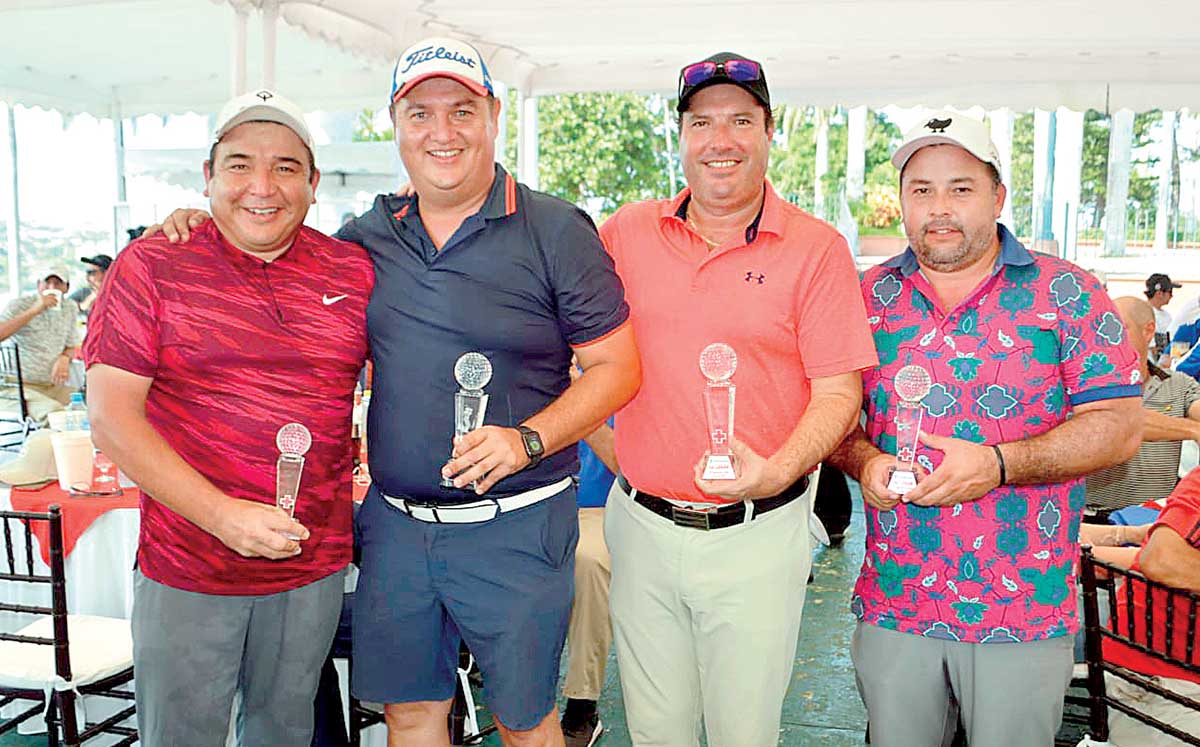 EDUARDO RAMÍREZ, JACOBO ARRIAGA, JUAN CARLOS LUENGAS Y ÓSCAR OSEGUERA fueron los ganadores del décimo torneo anual de la Cruz Roja
