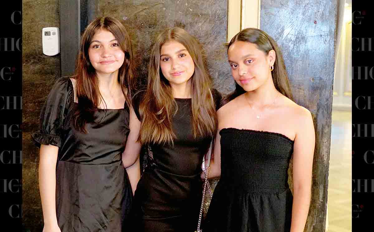 ARA ACOSTA, LUCIANA MACOUZET Y FÁTIMA MÉNDEZ presentes en los XV años de Pamela Tejeda