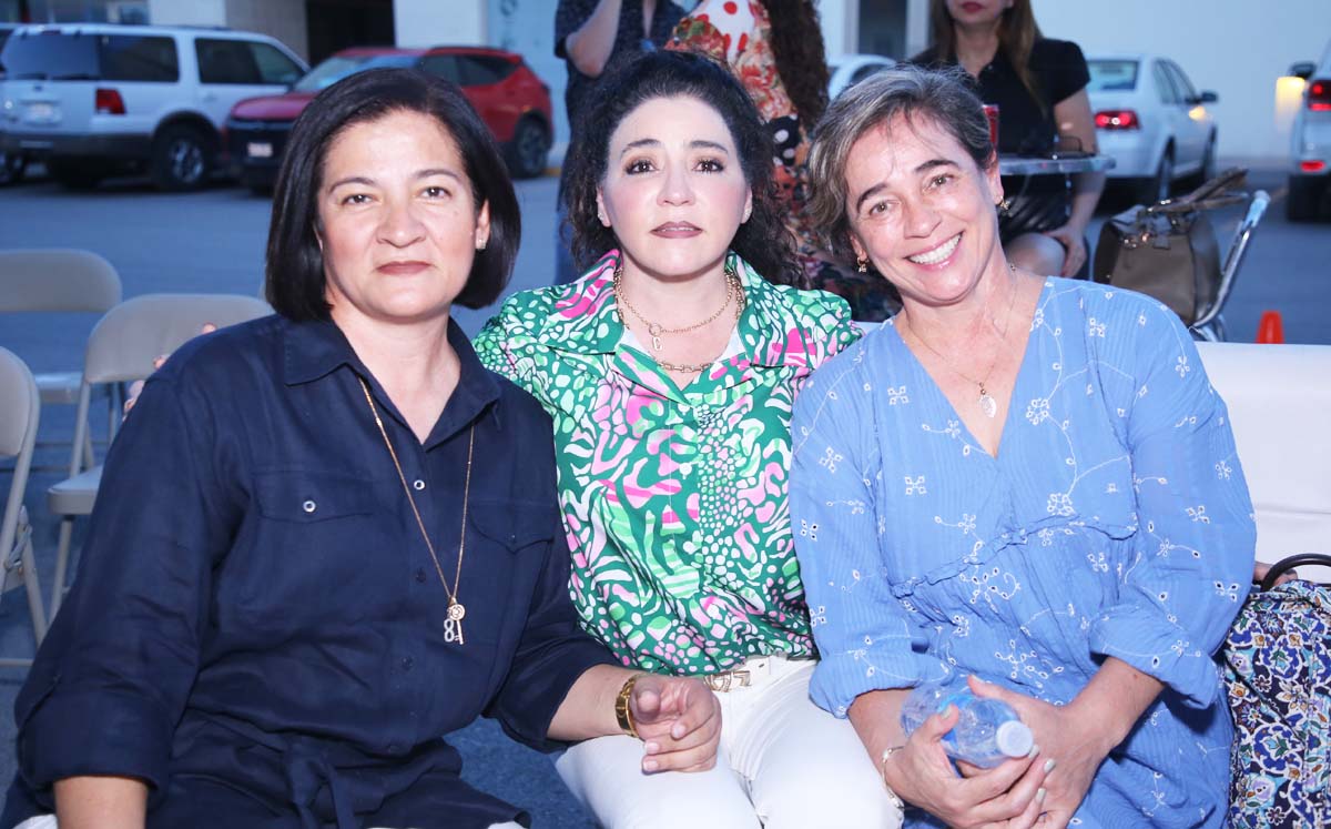 Lourdes, Carmen e Ivette