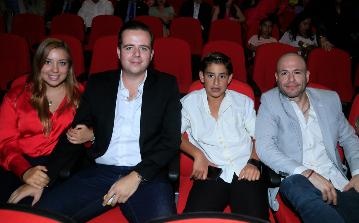 Loretta Monteverde, Kevin Williams, Gonzalo Alanís y Luis Alanís / Foto: Omar Valdez