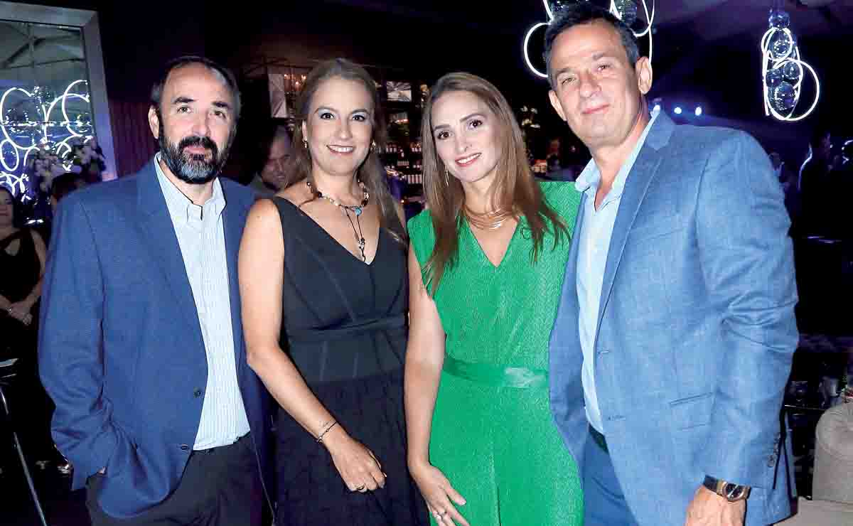 Ángel Cueva, Marilú Reyes de Cueva, Mónica Morales y David Fernández / Fotos: Omar Valdez