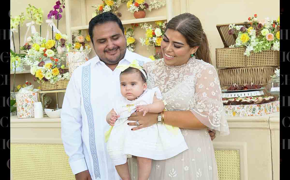 MARIANA LLANES, ARTURO RODRÍGUEZ Y ANA MARÍA RODRÍGUEZ felices en Miralta Hoyo 19