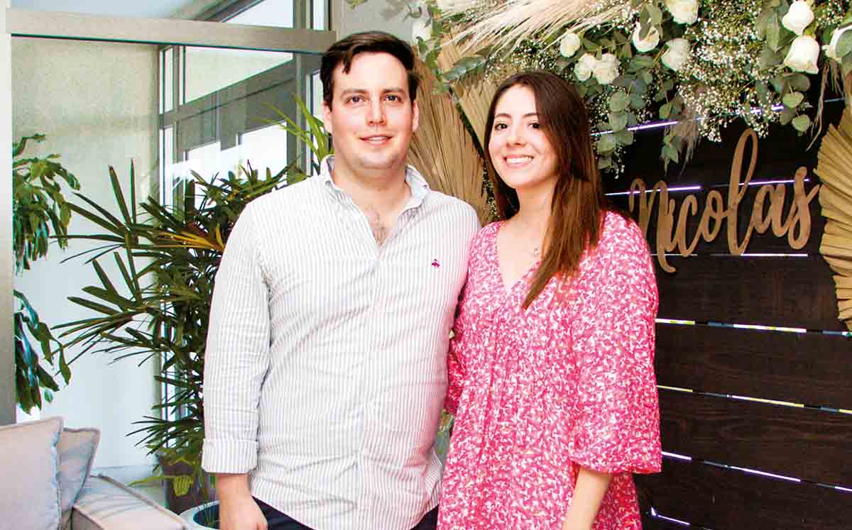 JUAN CASTRO Y ANA MARCELA ELIZONDO estuvieron presentes en el bautizo NICOLÁS GARCÍA