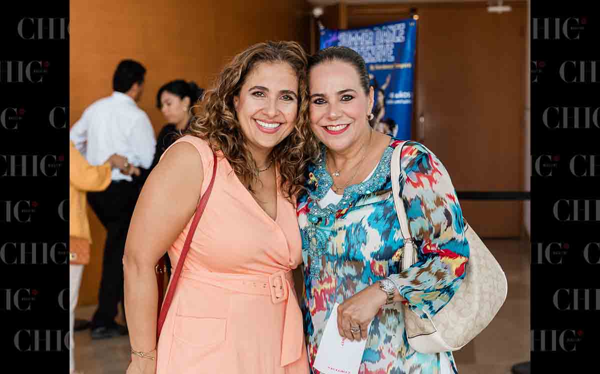 ASISTENTES DEL EVENTO felices de presenciar Un Mar de Aventuras de Stardancer