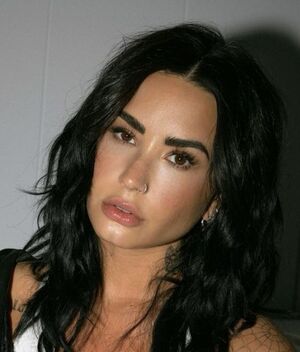Demi Lovato ha presumido sus estrías y promovido el amor propio (Instagram)