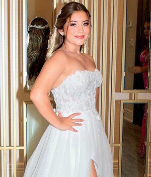 ANYA NUÑEZ la bella quinceañera