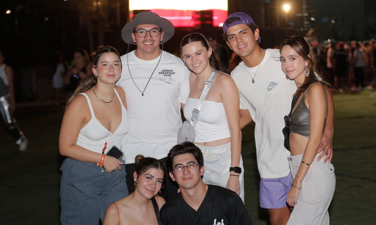 Vivi Estrada, Javier Calderón, Alessandra González, Jimena Garza, Jimena Franco, Miguel Ortiz y Joaquín Gómez