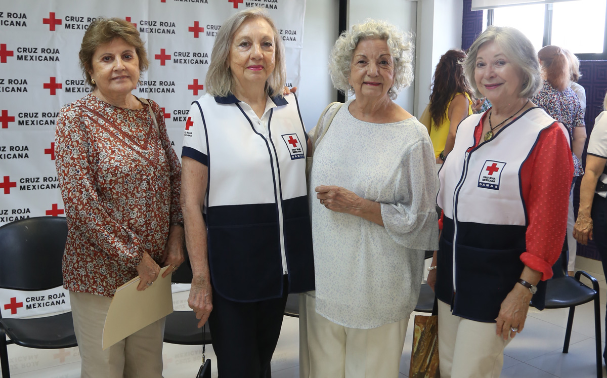 Aurora Velarde, Enriqueta Belden, Alicia Maldonado e Irma Luz de Welsh / Foto: Roberto Alvarado