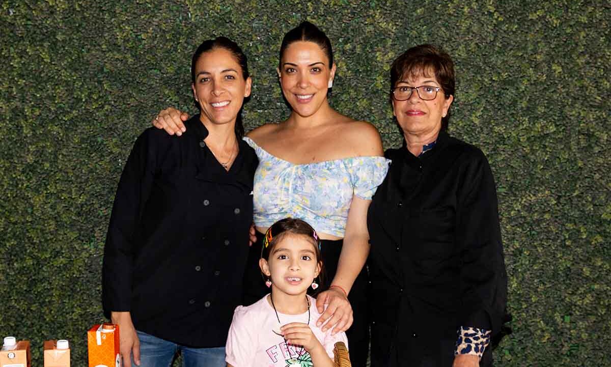 Lulu Rocchi, Danny Rocchi, Maria de Lourdes Guzmán e Isabella Rocchi