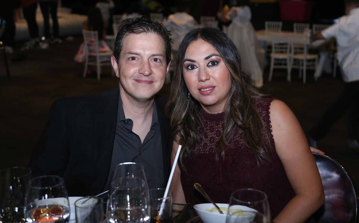 Jorge Azcúnaga y Myrna Hernández