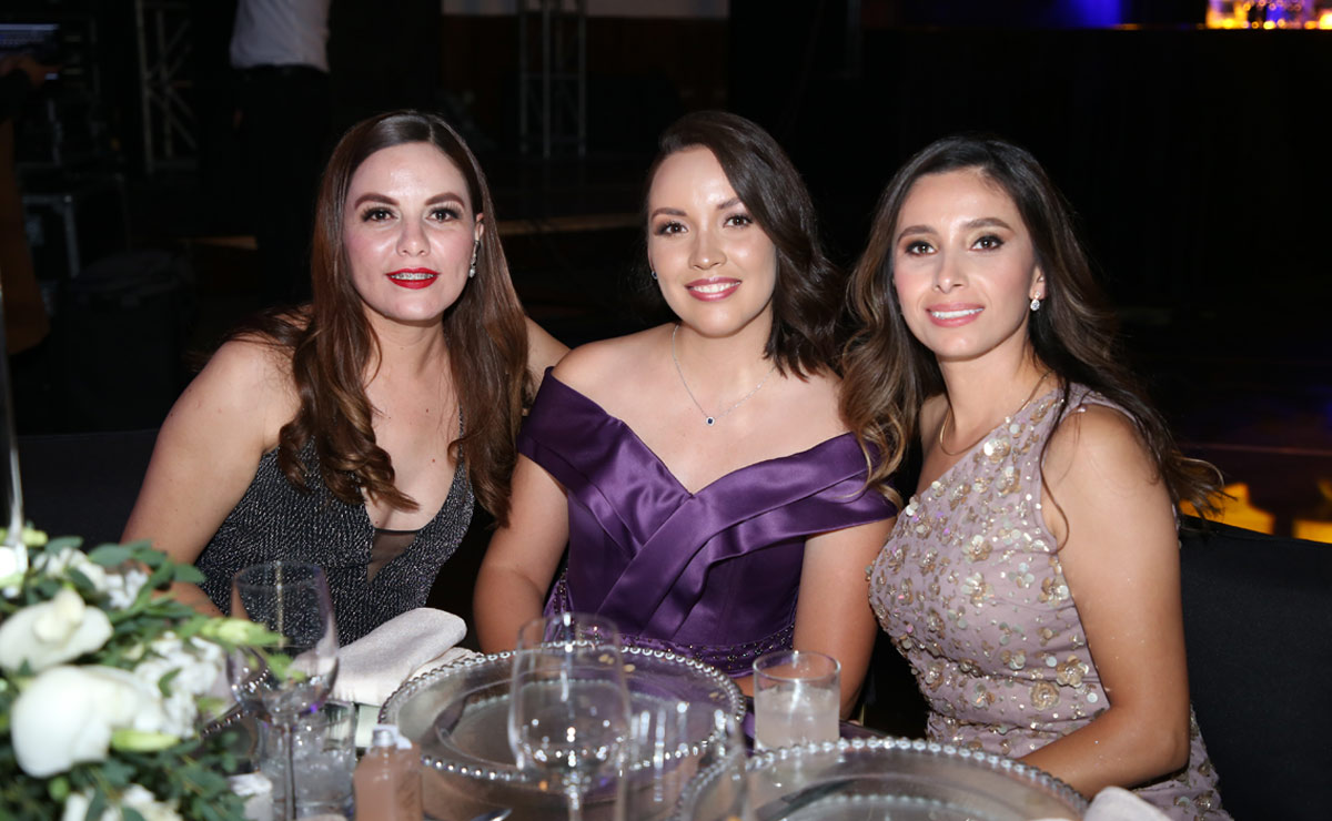 Pera, July y Gabriela