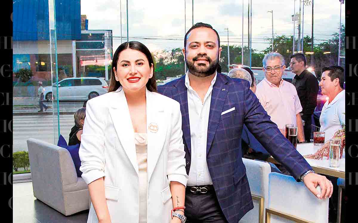 ALINA DE MIGLANI Y AMIT MIGLANI