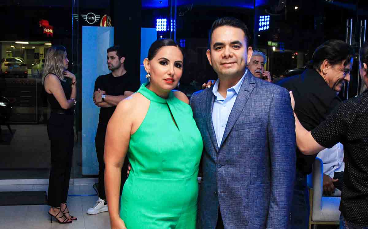 MELISA RODRÍGUEZ Y ÓSCAR ROCHA presentes en el evento