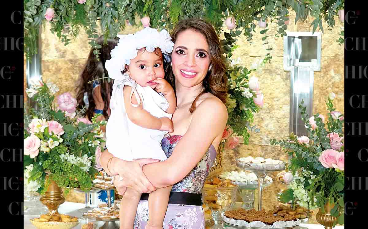 BEATRÍZ MEZA Y CONSTANZA MELO lucen bellísimas en el evento