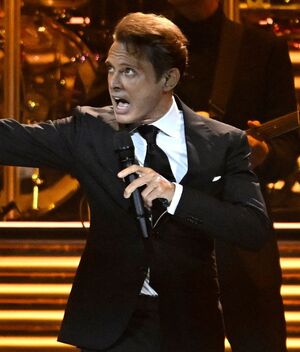 Luis Miguel: captan doble en su concierto | Video (Getty Images)