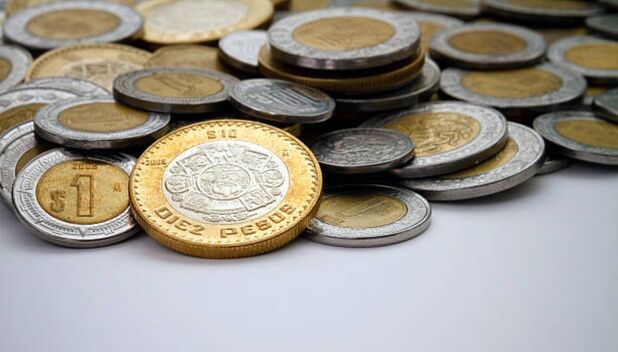 Revisa los bancos que están comprando monedas por miles (Cortesía)