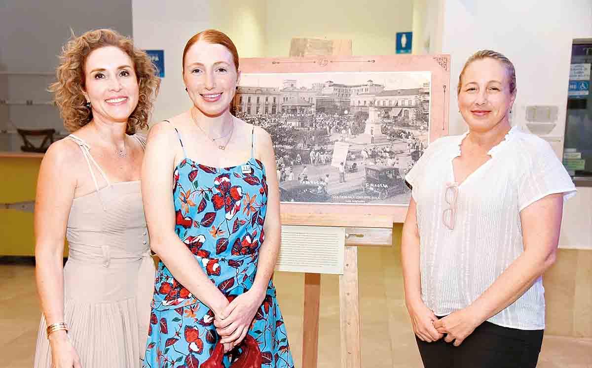 ERIKA MELGUIZO, ELENA ABRAHAMSON y JANETTE GROSSMAN disfrutaron de la exposición Instantes Distantes