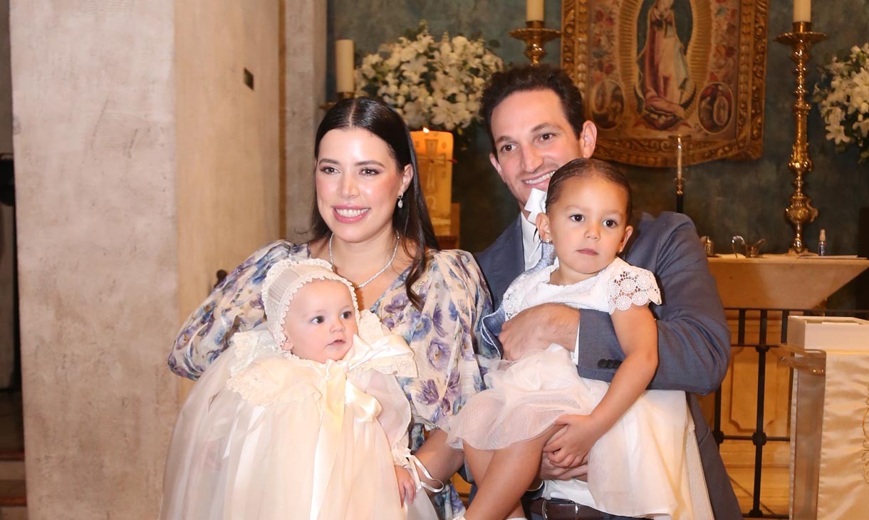 Eugenia Aldape de Garza, Adrián Garza, Benjamin Garza y Emilia Garza