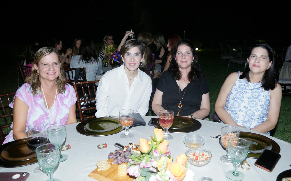 Estela Villarreal, Berenith Wolberg, María Calderón y Cristina Martínez / Foto: Omar Valdez