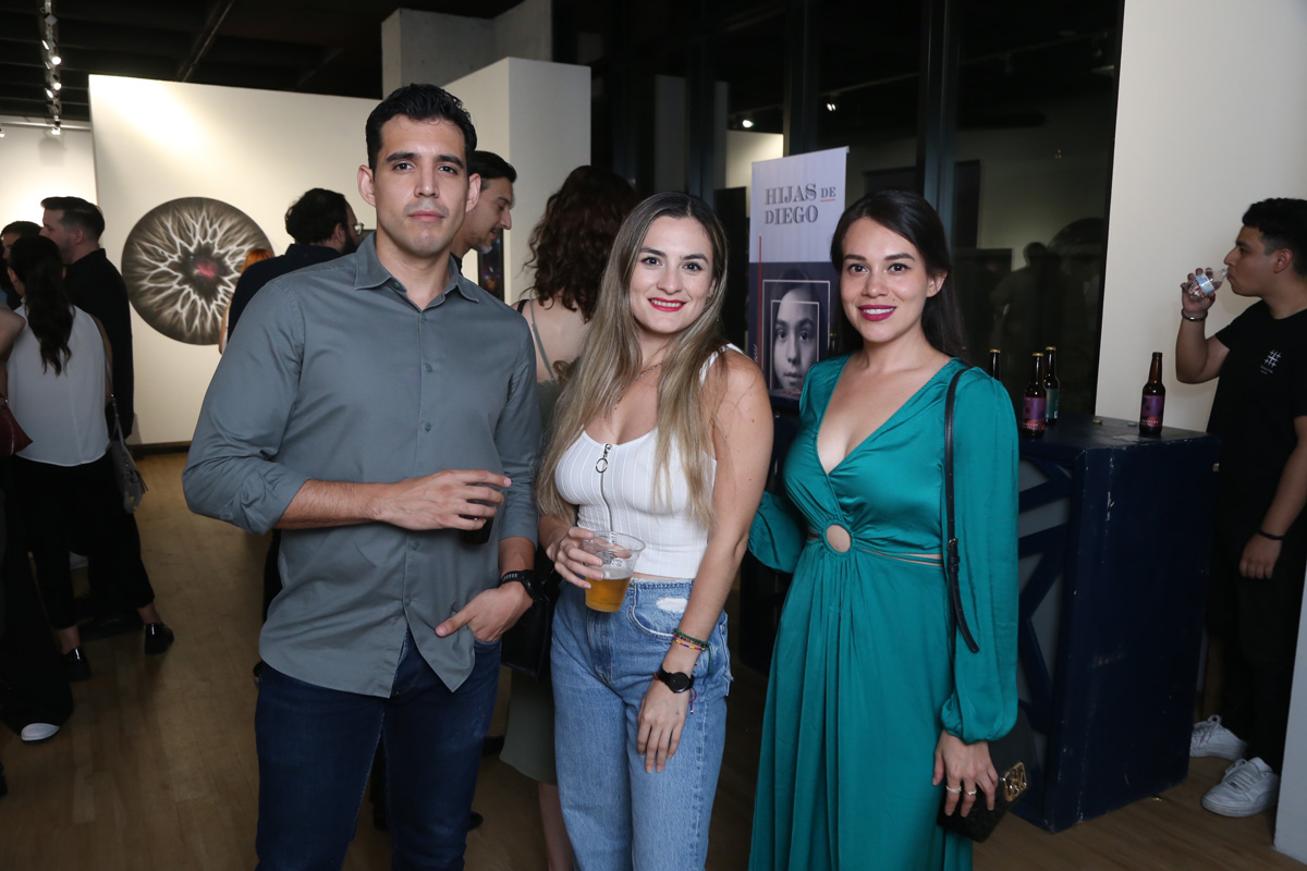 Jonathan Garza, Irma Chartea y Elizabeth Villa