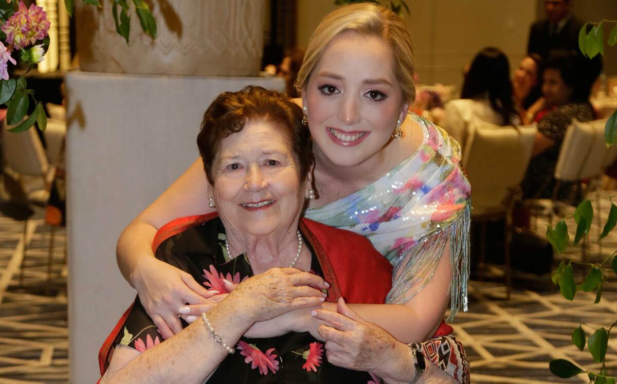 María Ernestina De la Garza  y Stephanie De la Garza