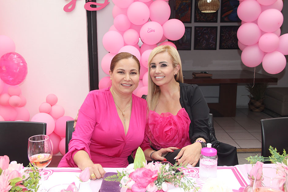 Vero Castro y Ale Castañeda.JPG