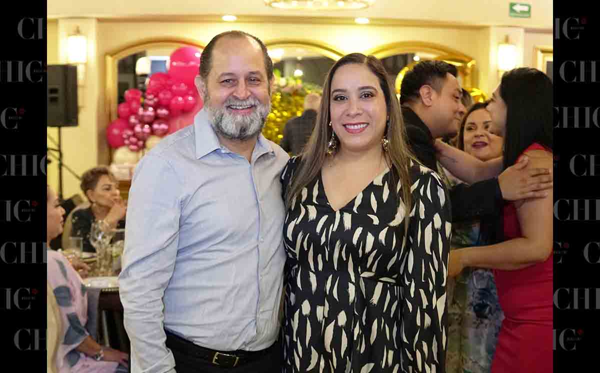 DAVID MENDOZA Y CLAUDIA CHÁVEZ nos regalaron sus mejores sonrisas en salón Amaia