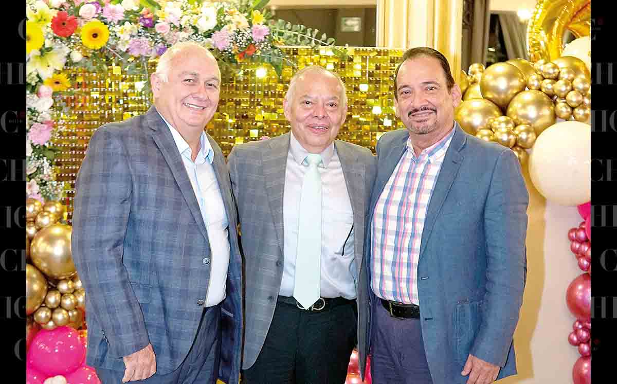 MARCO ANTONIO DELGADO, RAFAEL PICHARDO Y FEDERICO BASTIANI presentes en el cumpleaños de Magaly de Pichardo