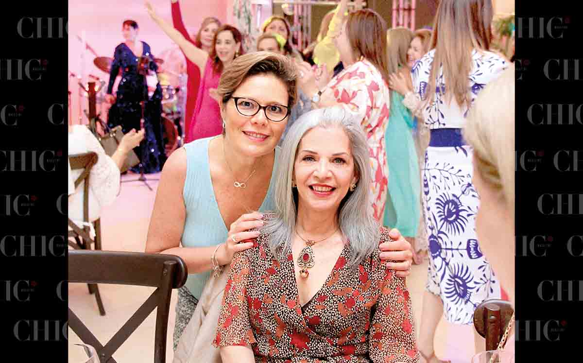 DIANA OSORIO Y LETY TERRAZAS presentes en el cumpleaños de Bertha de Guevara